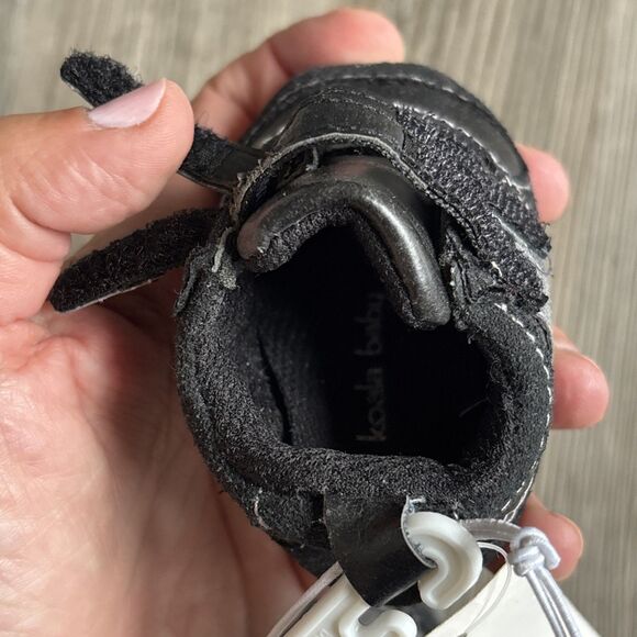 NWT Babies R Us Koala Baby Vintage Black Booties Adjustable Width  Size 0 - Picture 5 of 7